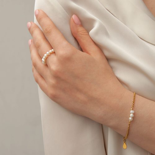 bransoletka i pierścionek z perłami