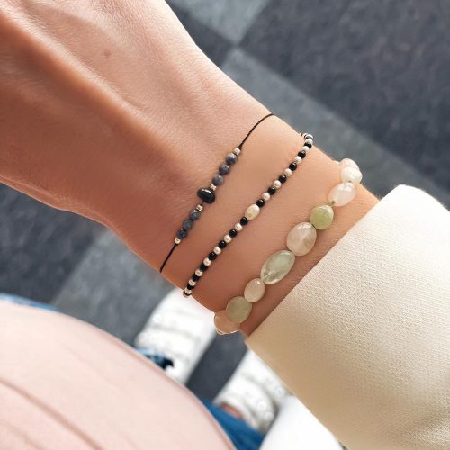 nransoletka z białych i czarnych pereł