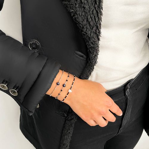 bransoeltka moments z onyksem i koralikami szklanymi