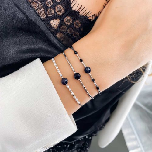 bransoletki z czarnym kamieniem