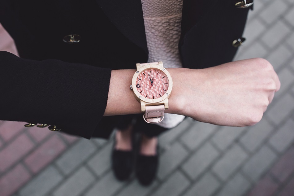 zegarek drewniany flake rose